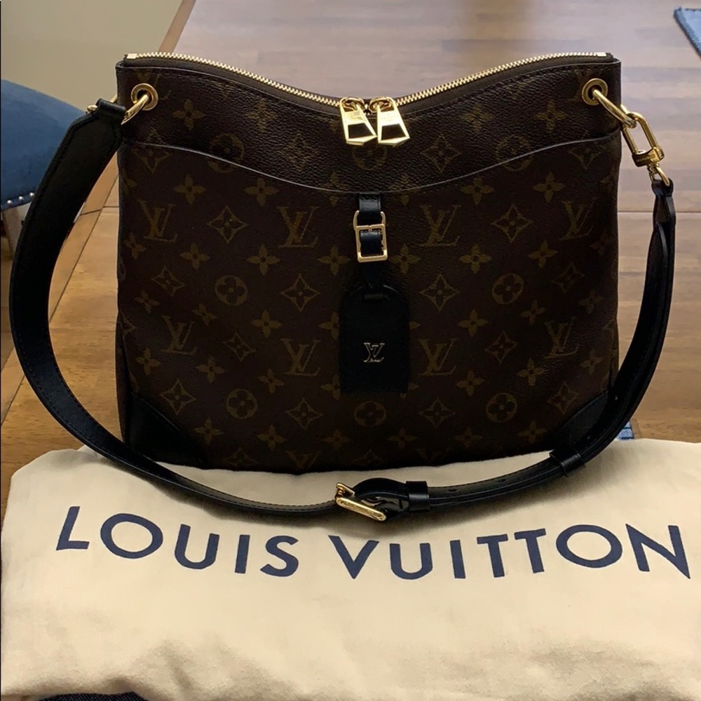 LOUIS VUITTON ODEON MM AUTHENTIC BAG